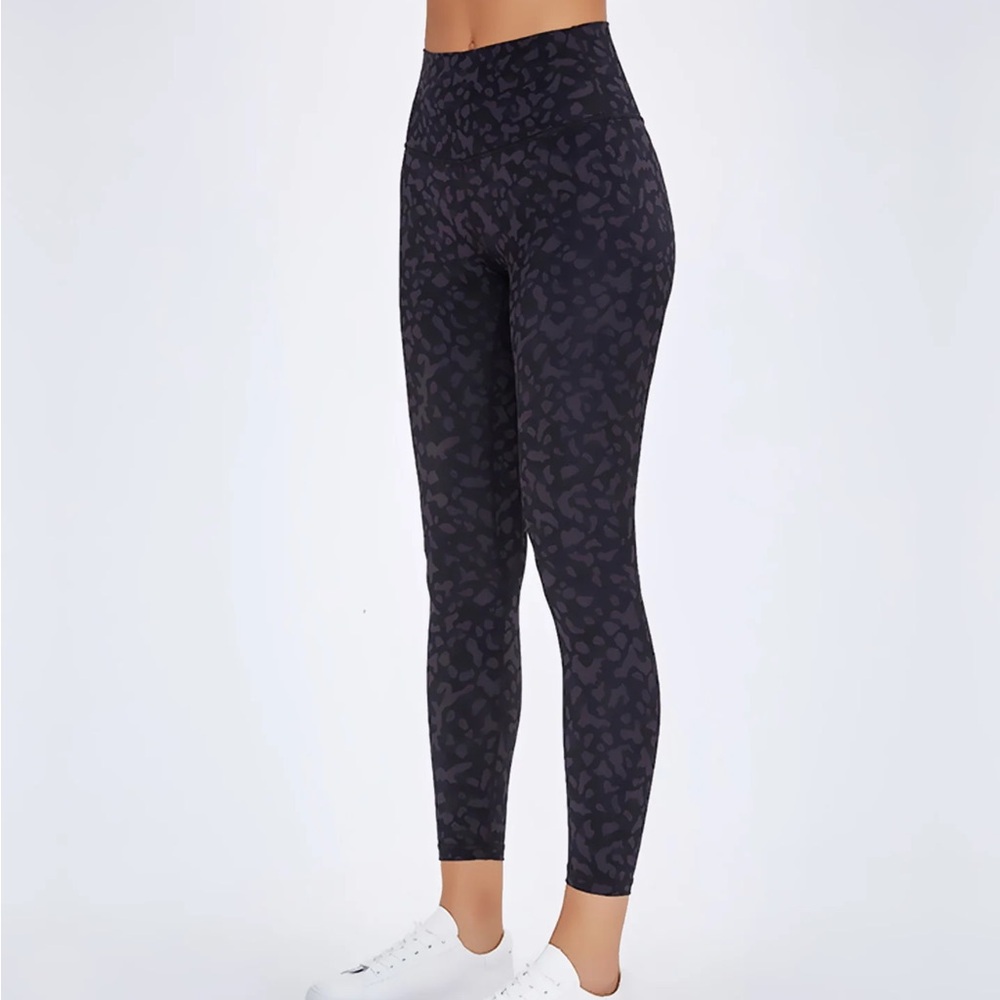 Black Cheetah Leggings